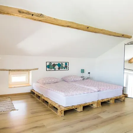 Stulceva Hisa Tatil Evi *