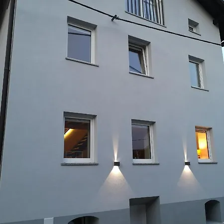 بيت للعطل Stulceva Hisa *