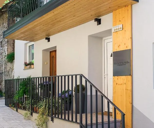 Stulceva Hisa * Most na Soči